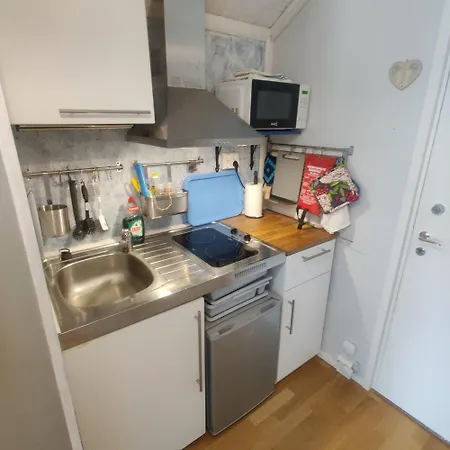 Privatunterkunft Minikoti, Kalustettu Huone 1-2 Henkiloelle Riihimäki