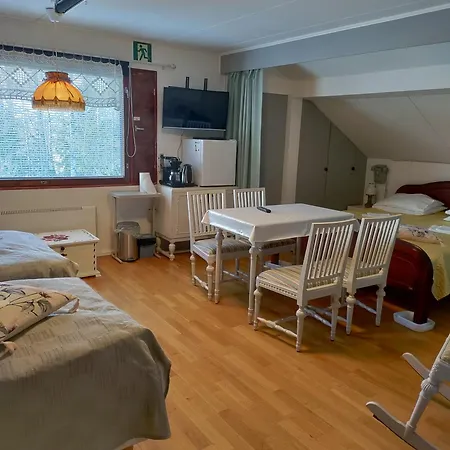 Kotimajoitukset Minikoti, Kalustettu Huone 1-2 Henkilölle