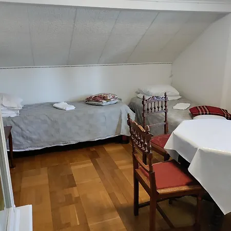 Minikoti, Kalustettu Huone 1-2 Henkiloelle